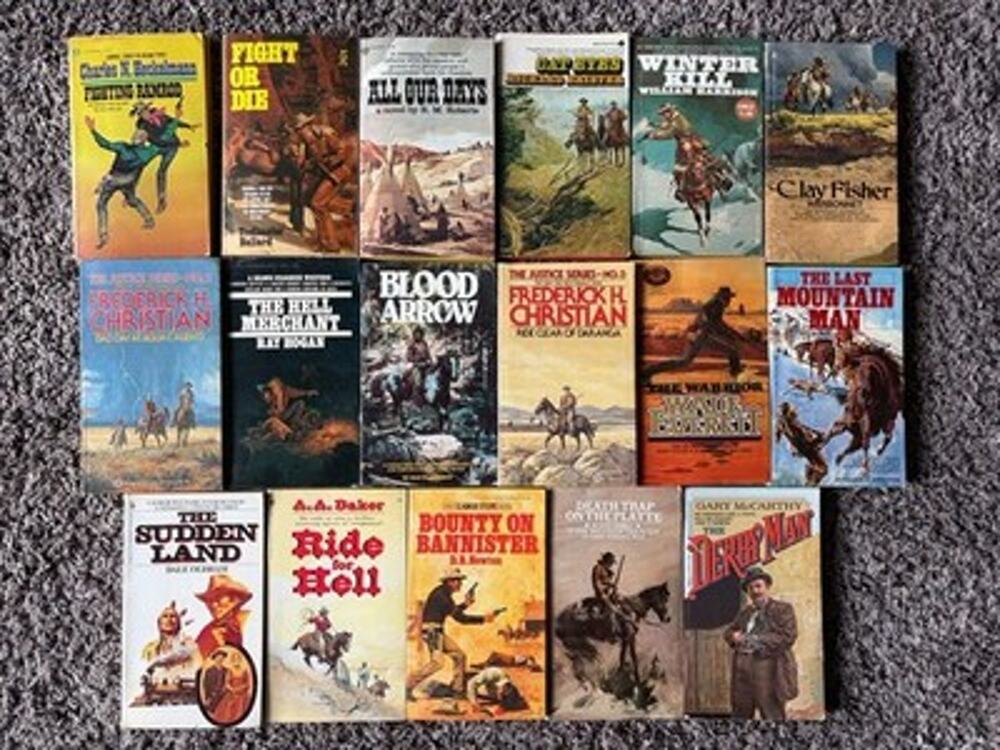 Lot of 18 Vintage Western Paperback Books Cowboy Pulp Fiction Mixed Author -0229